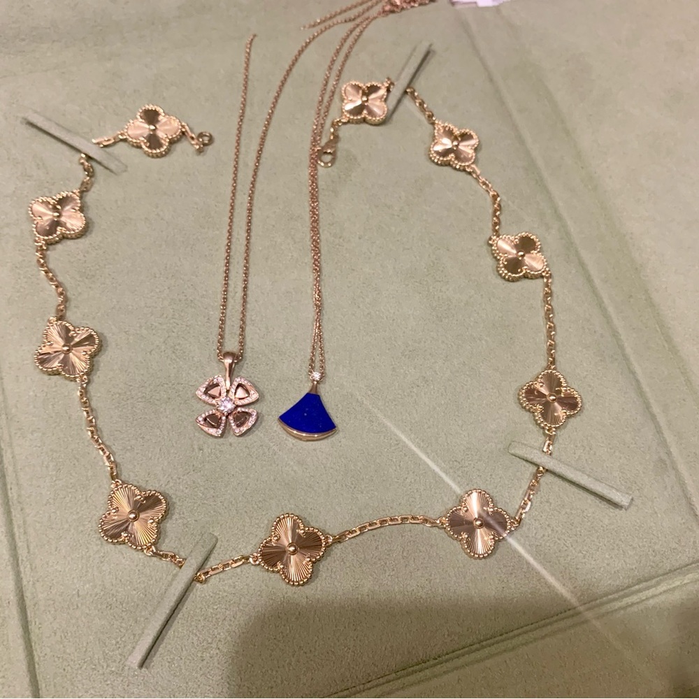 Vintage Alhambra necklace, 10 motifs, guilloche 18K yellow gold Limited Rare